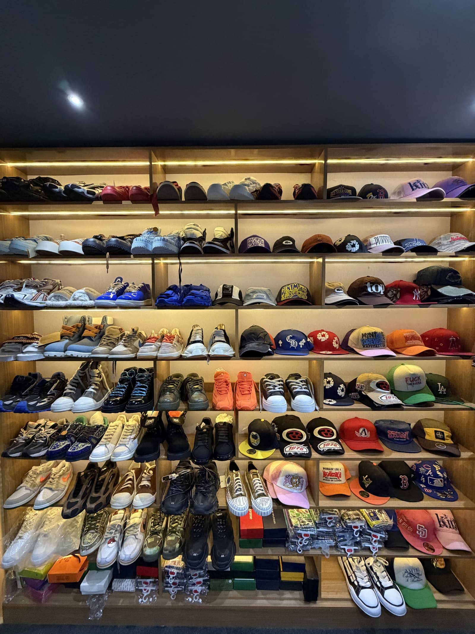 Sneakers